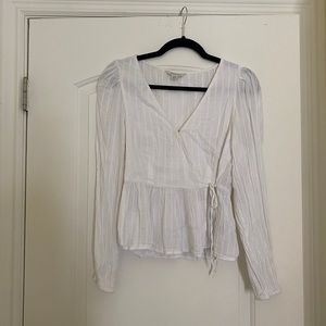 Cute long sleeve flowy top